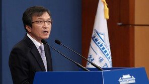 靑 “김정은 北위원장 서울답방, 예정대로 진행되길”