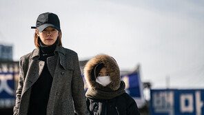 ‘미쓰백’을 지키려는 ‘이유 있는’ 움직임