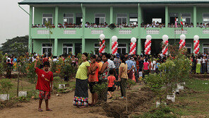 코스맥스, 미얀마에 초등교 건립