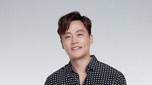 이서진, 카톡 안 깔았다…문자만 하는 배우의 핸드폰 영화