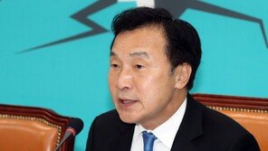 손학규, 이희호 예방…“DJ 바라던 남북평화 자리잡길”