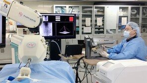 디스크 수술로봇 ‘닥터 허준’ 납시오!