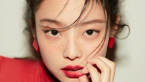 블랙핑크 제니, 11월12일 솔로 데뷔…청순+도발 포스터 공개