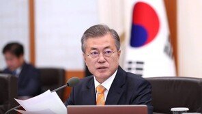 경찰의 날에도 ‘백범 김구’…文대통령, 내년 ‘건국 100년’ 힘싣기