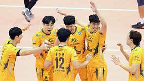 KB손해보험, 11개의 서브에이스로 우리카드 흔들다