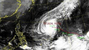 사이판 할퀸 제26호 태풍 ‘위투’ 경로, 이제 어디로 향하나…?
