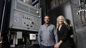 공기로 물만든 캘리포니아부부에 ‘X상’ 상금 17억원