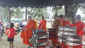  W재단, 라오스 댐 사고 이재민에 도움의 손길 전해