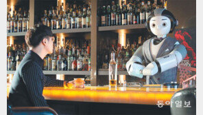 “AI비서, 잔잔한 곡으로… 로봇 바텐더, 칵테일 한잔할까?”