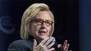 주요 방송과 인터뷰서 잇달아 구설 “그녀의 입 좀 말려주오”