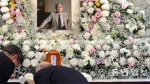 “창작자 마음 헤아려 따뜻한 충고 건넨 분” 문인들 조문 줄이어