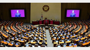 숨가쁜 10월 마무리…文대통령, 11월엔 ‘협치’ 집중