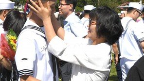 장병들 군생활에 가장 힘이 되는 것은…애인? 걸그룹?