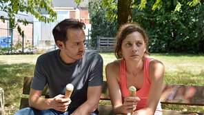 [윤여수의 라스트 씬] 슬픈 현실 같은 영화…“해고하면 보너스 줄게”