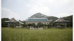 손학규 “임종석, 또다른 차지철 ·최순실” …靑 “임 실장이 자기정치 했나?” 