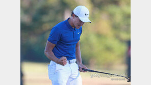 ‘괴물’ 챔프, 갓 데뷔한 PGA 투어에서도 챔프 등극