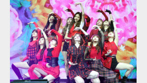 ‘데뷔’ 아이즈원 “롤모델은 소녀시대…멋진 걸그룹”