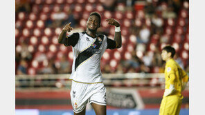 [단독] ‘경남 특급’ 말컹, 중국 광저우E 러브콜…이적료 500만 달러 이상