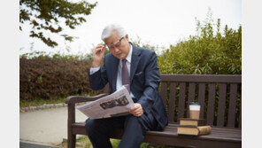 시야 흐릿하고 사물이 휘어 보인다? 중노년층 ‘황반변성’ 환자 크게 늘어