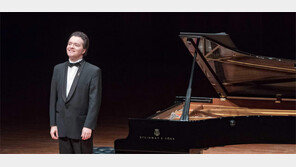 8차례 앙코르를 듣고 나서야… 관객은 키신을 놓아줬다