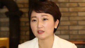 이언주 “임종석, 스스로 대통령 행세까지…사람들 혀 끌끌 차” 