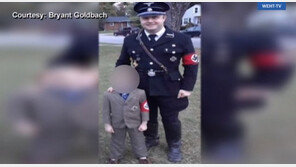 美남성, 할로윈 축제서 아들 히틀러 코스프레 ‘논란’