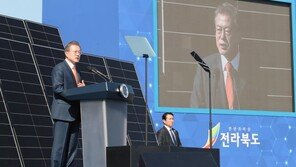 文대통령 “전북, 가장 높은 지지…어려움 겪어 마음 편치 않아”