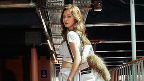 김밥 패딩? 봄빛 패딩!…올겨울 롱패딩 트렌디하게 입는 법