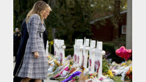 피츠버그시위대, 트럼프 방문 항의 “미국을 다시 평화롭게!”