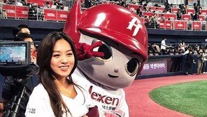 김희정 시구 → 승리…넥센 팬들, SK와 4차전 앞두고 ‘승리요정’ 소환