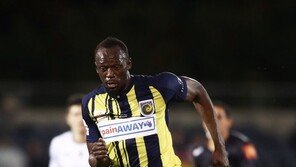 [최현길의 스포츠에세이] 우사인 볼트가 축구선수로 성공하기 힘든 이유들