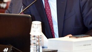 한국당 “文 대통령, 아직도 경제위기 원인 인식 못해”