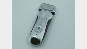 [리뷰] 피부 트러블 시달리는 사용자 위한 청결한 전기면도기 '브라운 시리즈7'