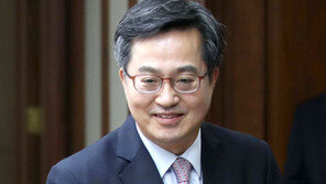 공존 어려운 ‘경제 투톱’… 티격태격하다 함께 흔들리는 ‘김&장’