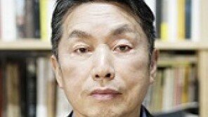 ‘여직원에 부적절 동영상’ 서울시립미술관장 조사 중