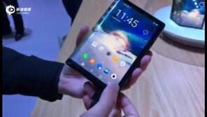 세계 최초 놓친 삼성…폴더블폰 출시는 언제?