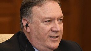 美 “이란 제재 5일 재개…8개국에 석유 금수 일시 면제”