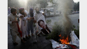 신성모독 파키스탄 여성 무죄 도운 변호인, 살해위협에 탈출