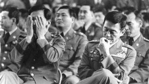 ‘윤필용 사건’ 연루자 줄줄이 명예회복…윤 씨, 이등병 강등 →도로공사 사장