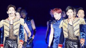 동방신기, 일본 콘서트 관객 동원력 1위…아라시·나미에 제쳤다