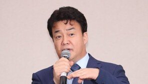 전통시장 청년들 한자리에…‘기본으로 단련된 프로가 되라’ 백종원 토크콘서트