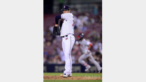 아슬아슬 두산 불펜, 김강률 공백 우려가 현실로?