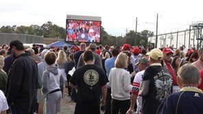 ‘미국을 다시 위대하게’ 중간선거 최대 격전지 찾은 트럼프