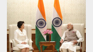 김정숙 여사, 모디 인도 총리 면담…“2000년 전 인연, 동반자 관계로 발전”