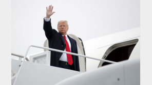 트럼프 “유가 급등 원치 않아…원유제재 점진적”