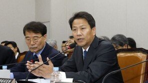 임종석 “탁현민, 자유로운 삶 살고 싶어해…계속 만류하는 중” 