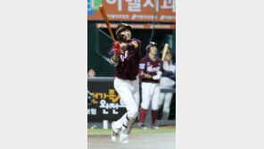 이정후, 7일 왼 어깨 수술…복귀까지 6개월 소요