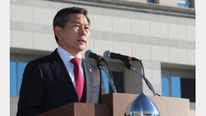 정경두 국방장관, 7일 5·18 계엄군 성폭행 공식 사과