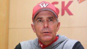 SK, 정의윤 좌익수·강승호 2루…힐만 감독 “켈리 걱정 않는다”