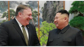 靑 “북미회담 연기, 대화 동력 상실한 건 아니라고 봐”